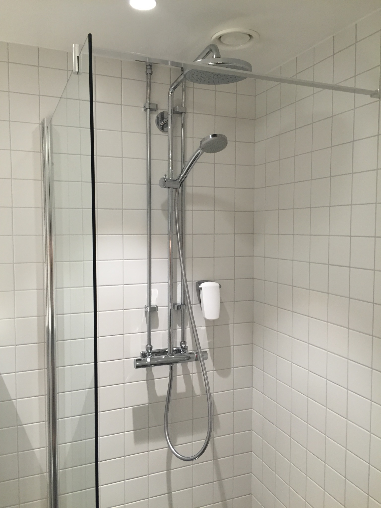 Quality Hotel Globe Stockholm Bathroom