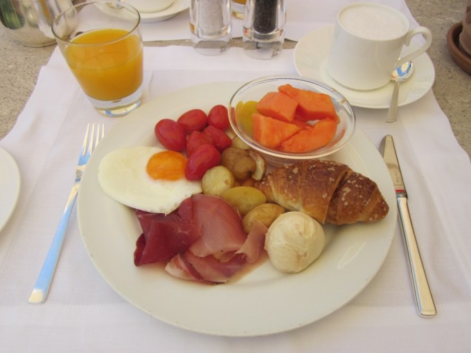 breakfast rome waldorf